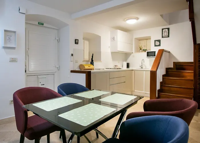 Apartman Luan Old Town By Duhomes