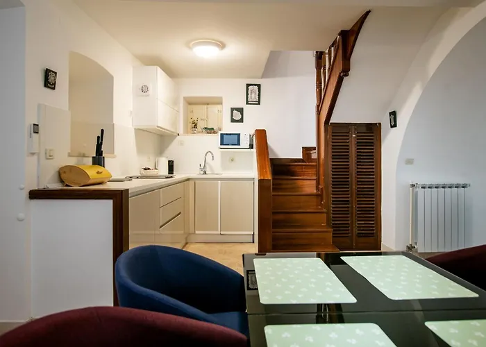 Apartman Luan Old Town By Duhomes