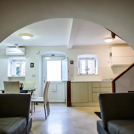 Luan Old Town By Duhomes 公寓