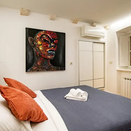 Luan Old Town By Duhomes Apartman *